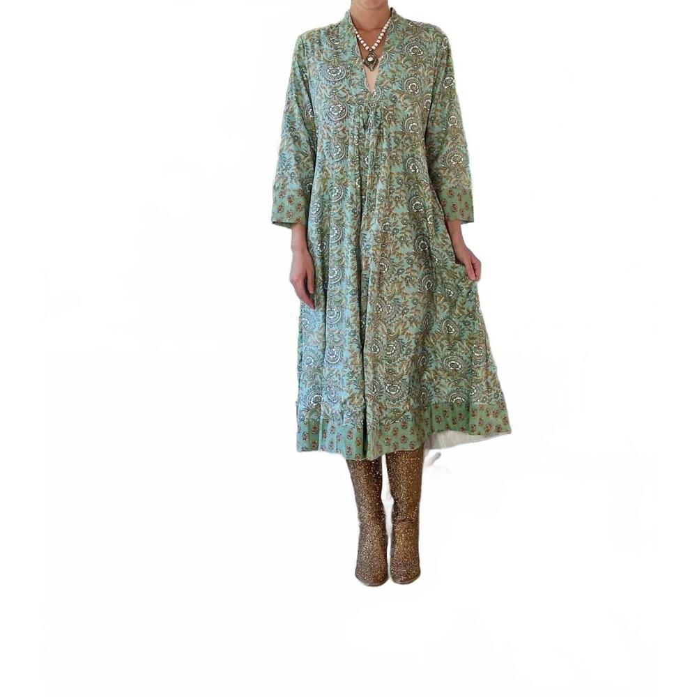 NEW JUST DARVINY karolina v-neck midi dress in celadon